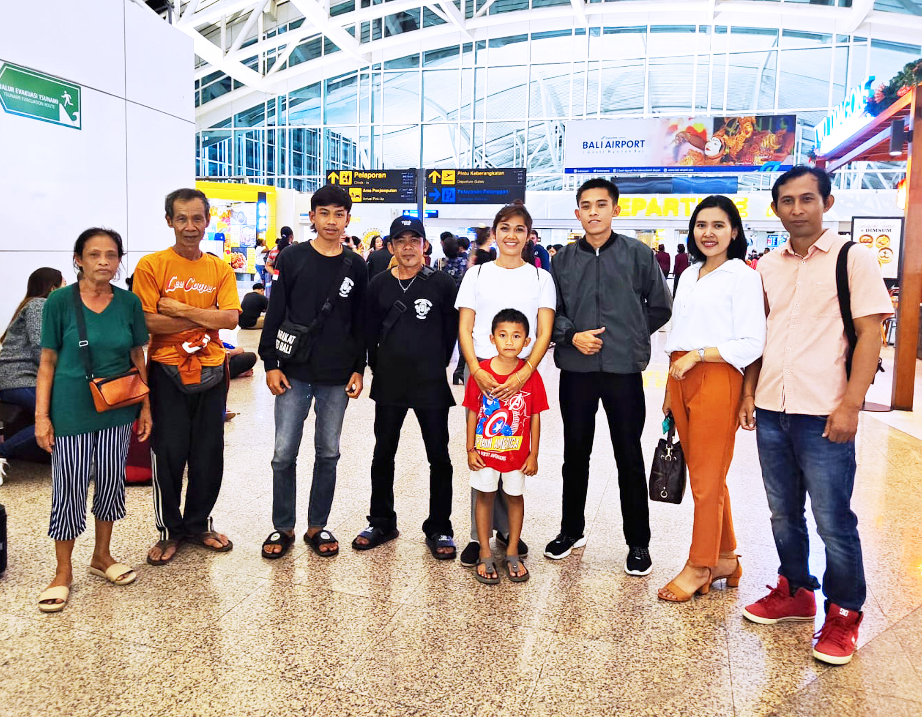 Keberangkatan Renatha Saptura