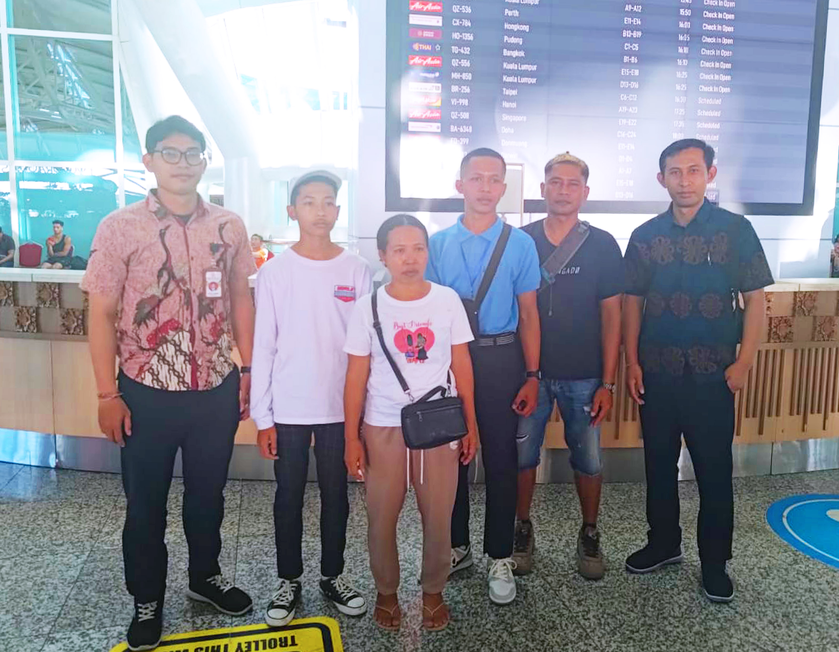 Keberangkatan Aditya Pratama