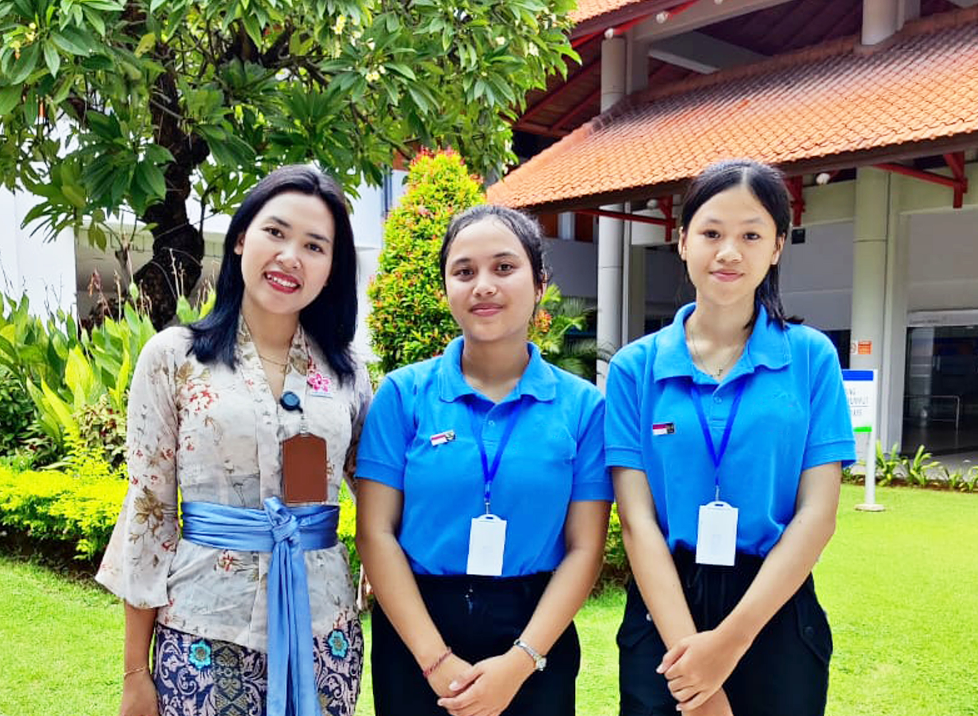 Keberangkatan Arik & Sonya